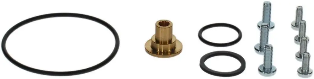 Bosch-Zubehörset bestehend aus einer Düse, verschiedenen O-Ringen und Schrauben, angeordnet auf einem weißen Hintergrund.